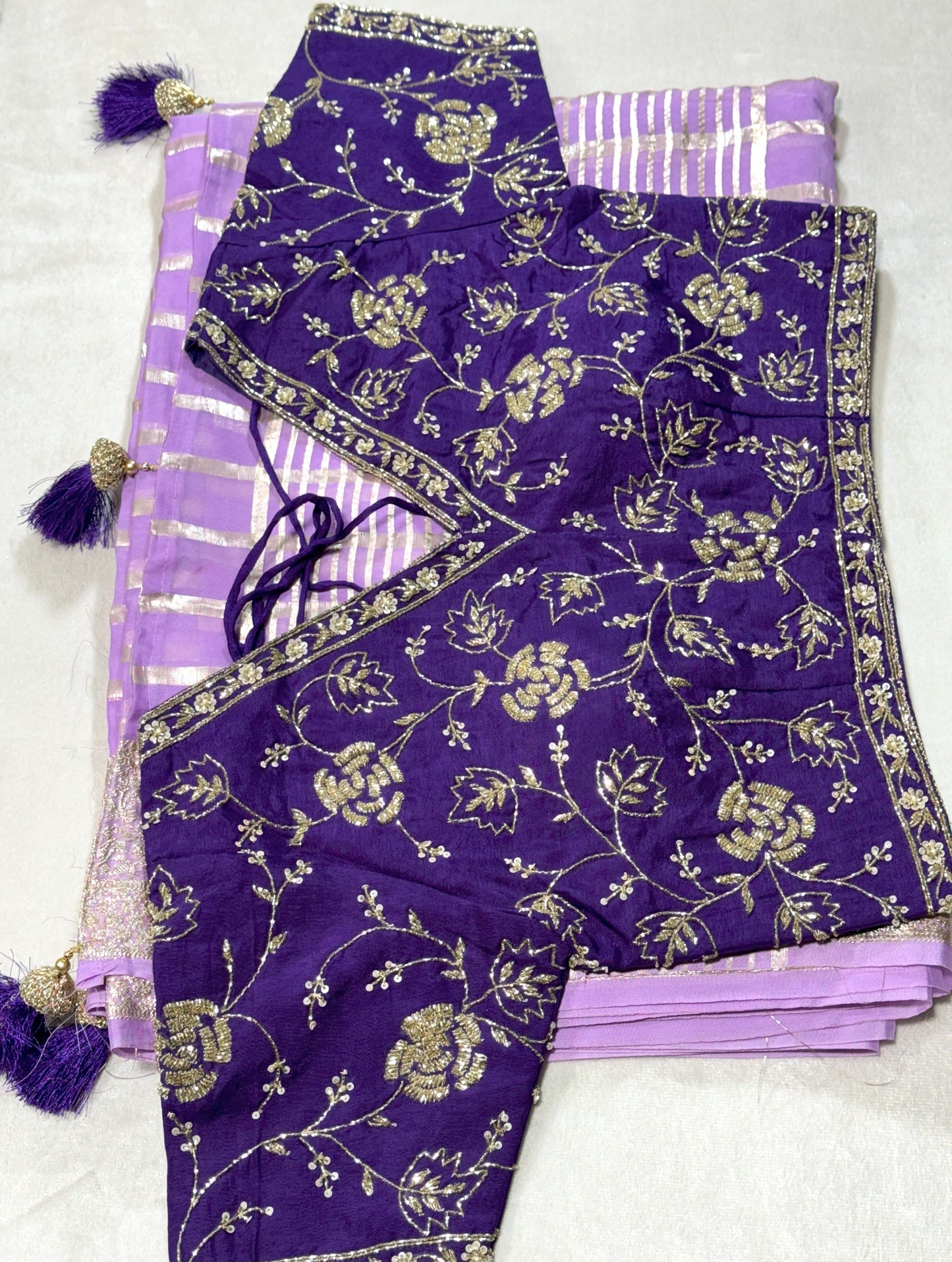 Chinnon Zari Saree