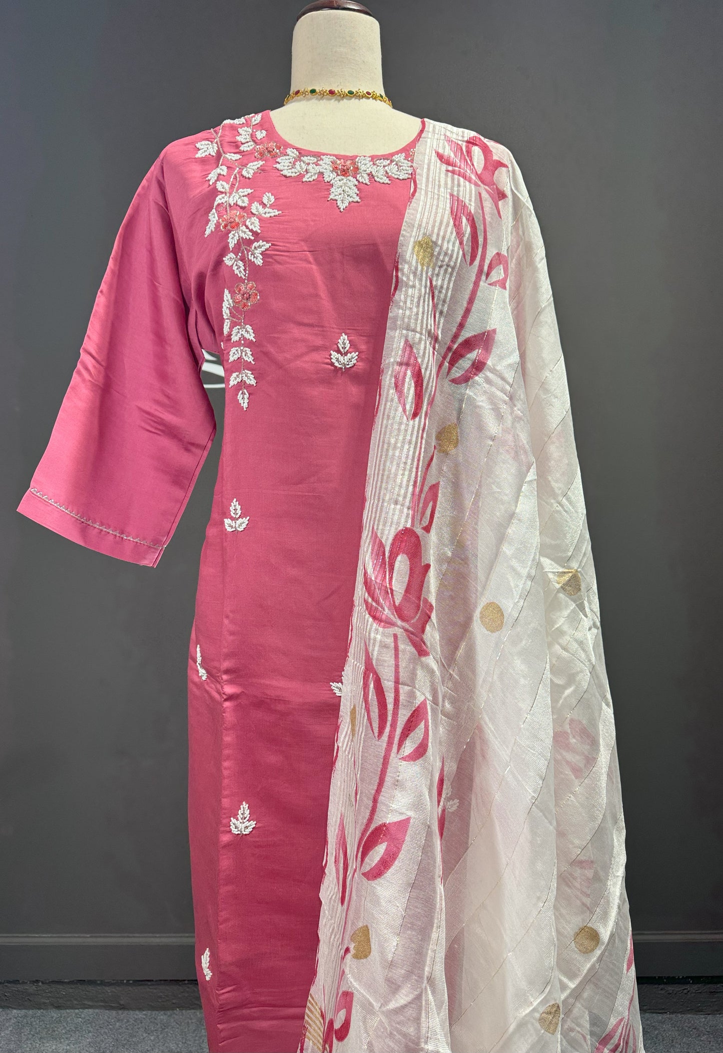 Moti Work Pink Kurti Set