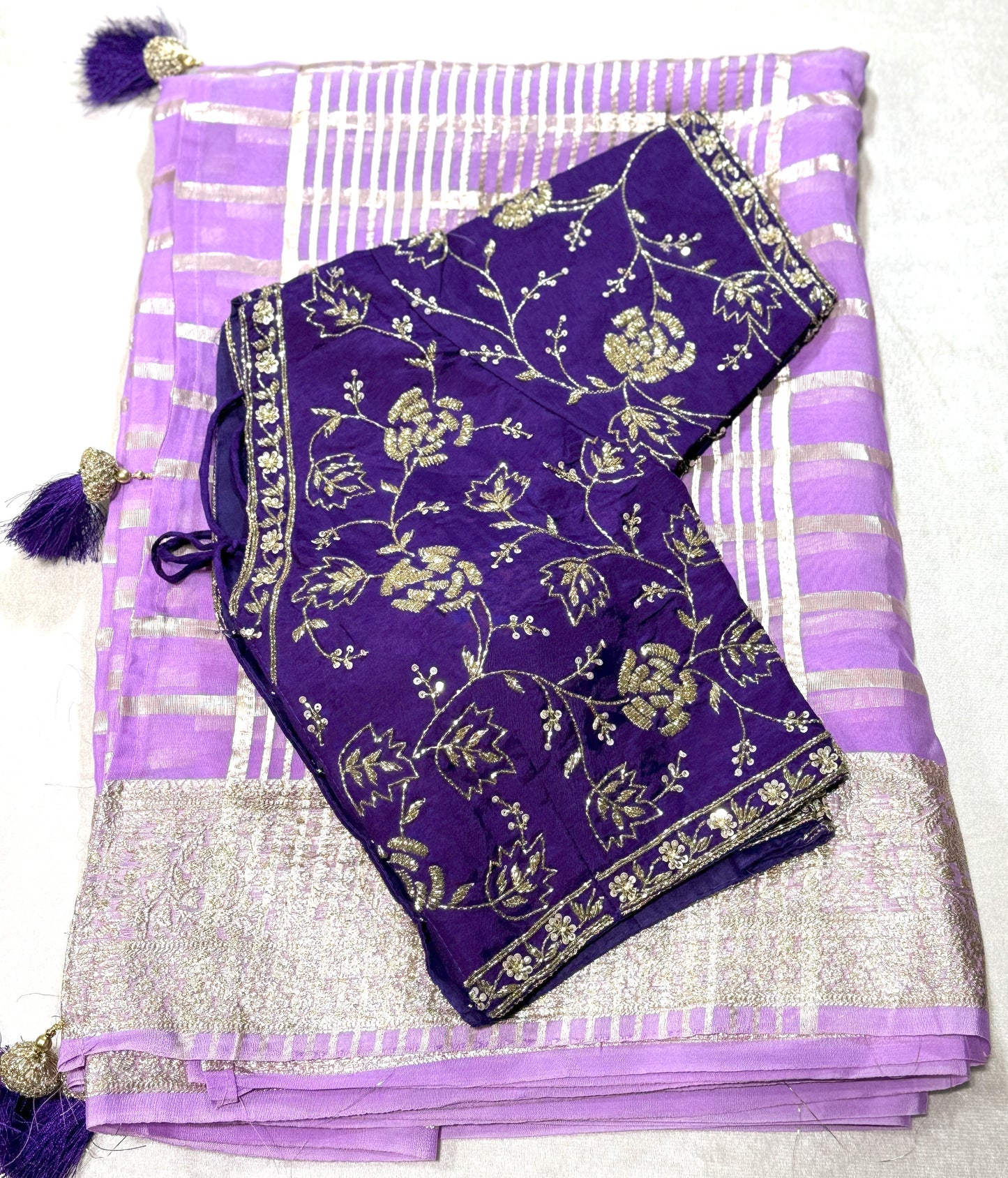 Chinnon Zari Saree