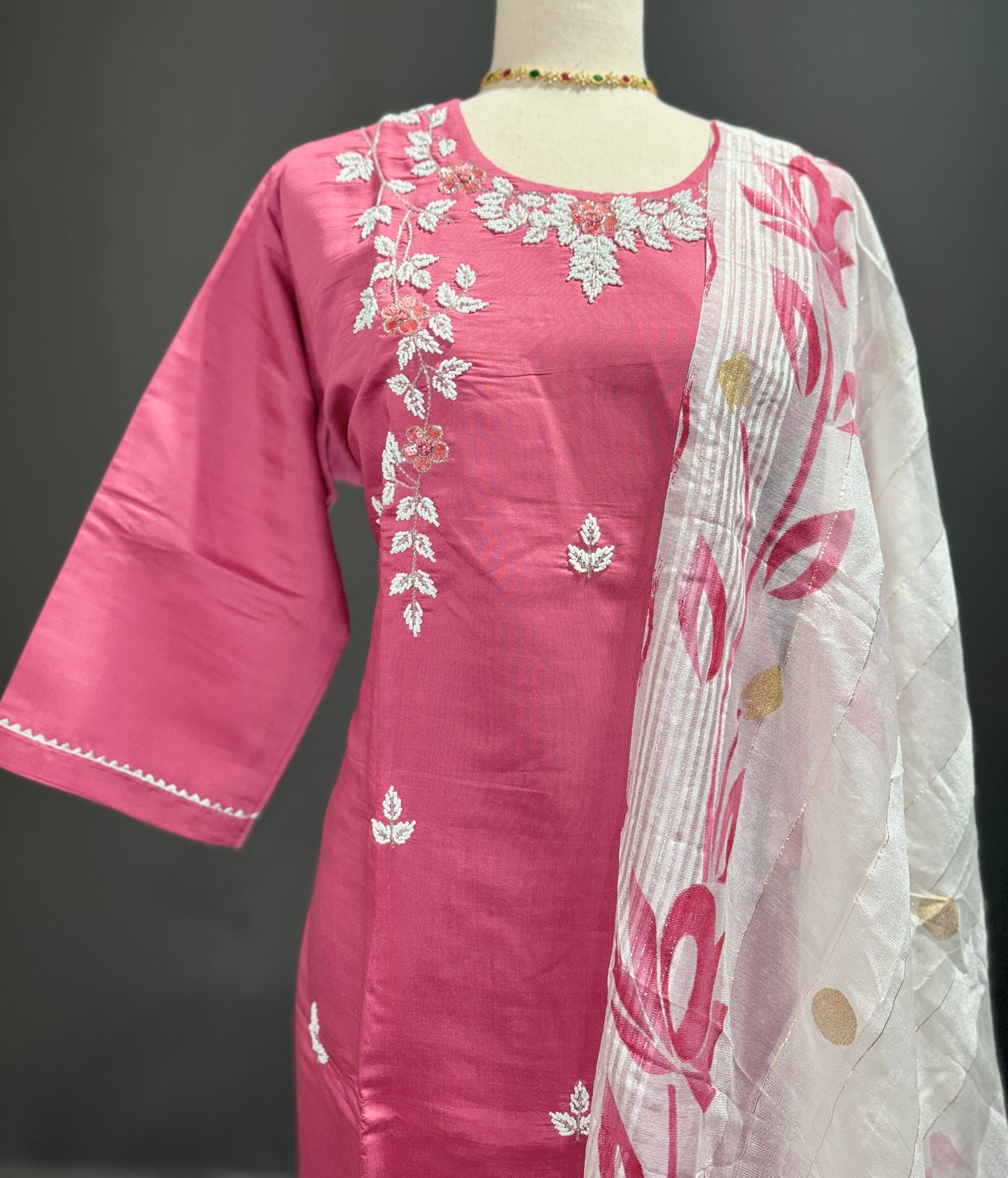 Moti Work Pink Kurti Set